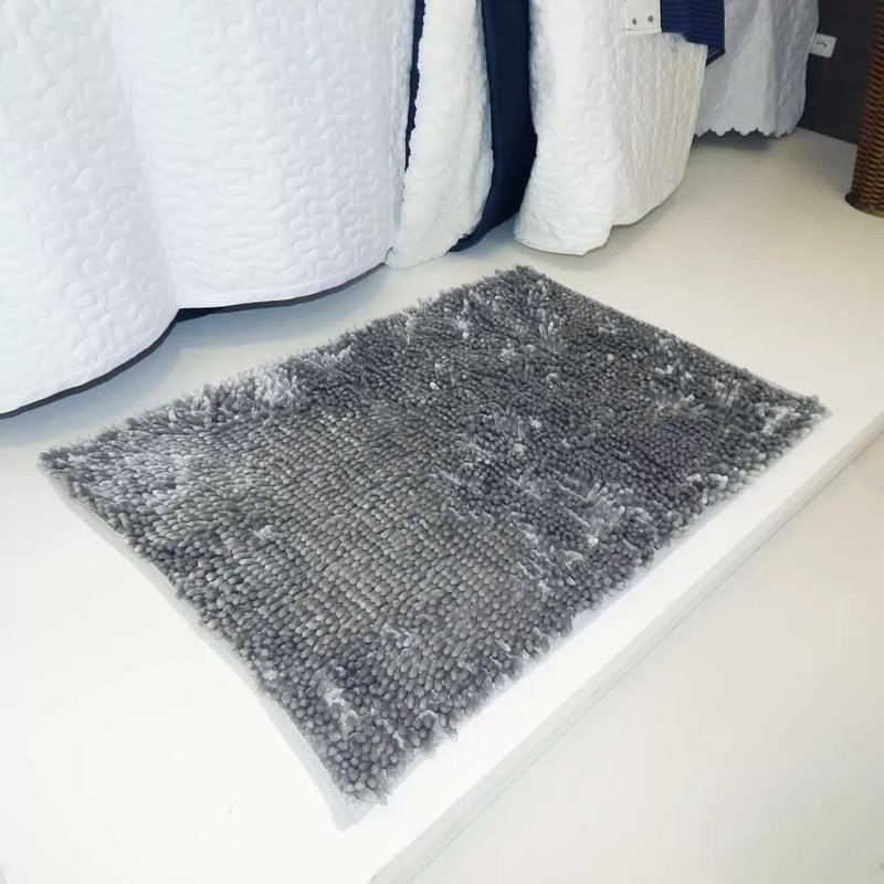 tapete microfibra popshine bolinha 50x70 cinza